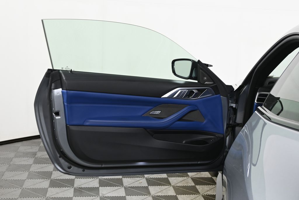 Thumbnail: 2025 BMW M4 - 27