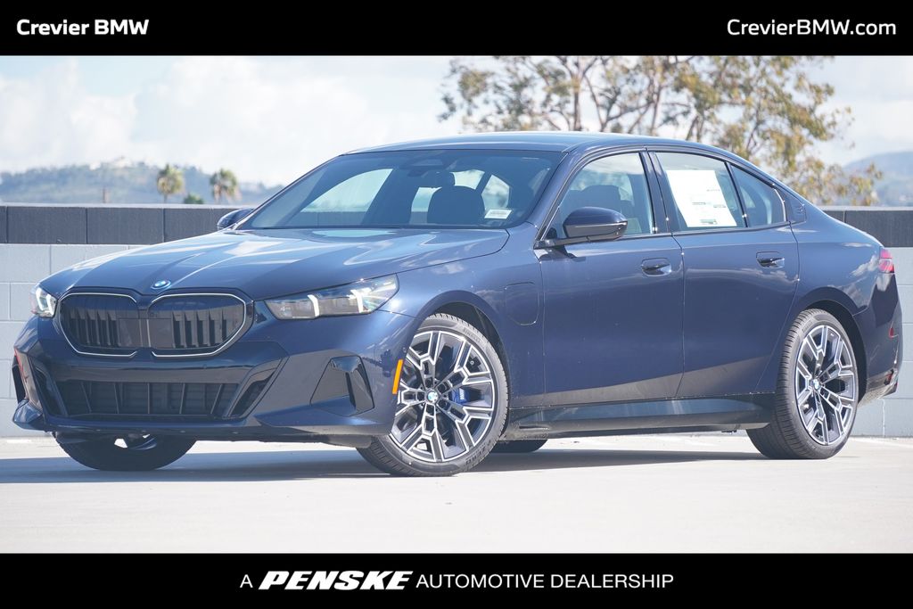 Thumbnail: 2026 BMW 5 Series - 1