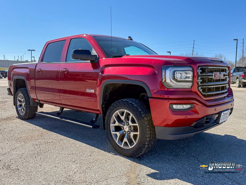 Red Quartz Tintcoat 2018 GMC Sierra 1500 SLT Crew Cab 4WD Pickup Truck Four-Wheel Drive 8-Speed Automatic Overdrive