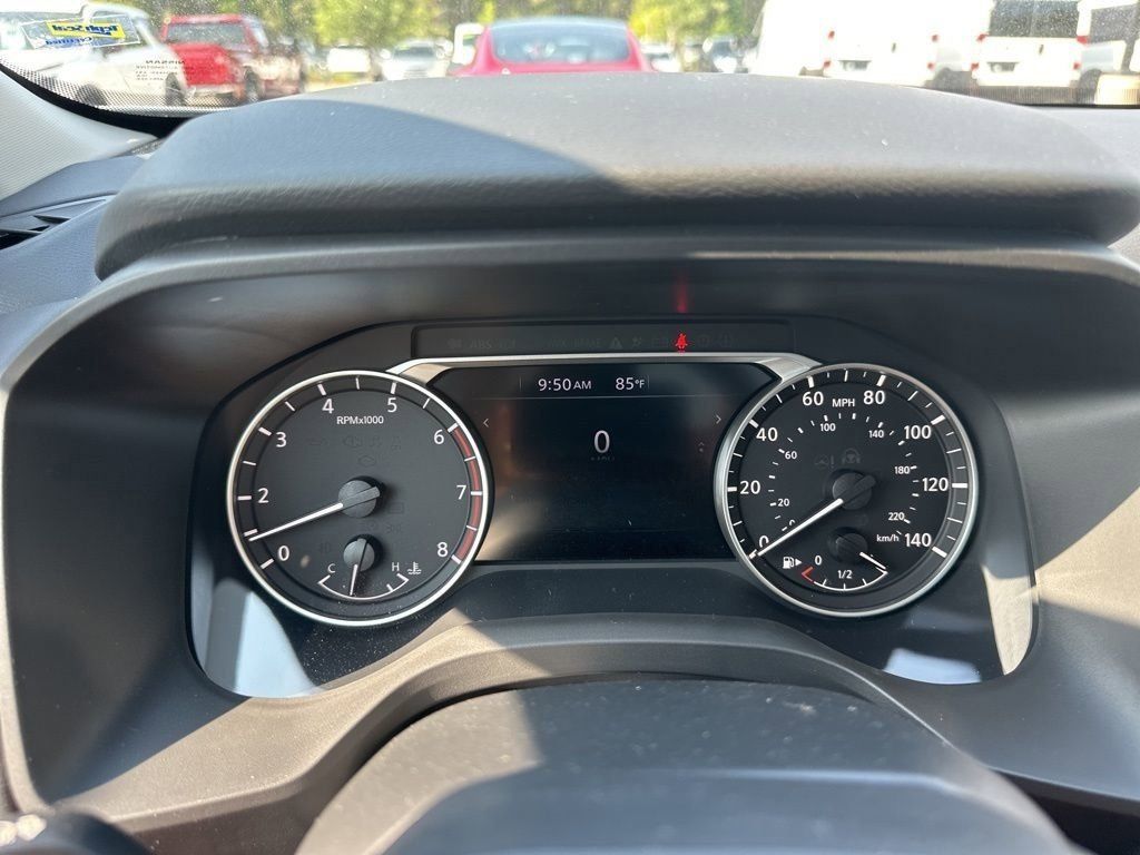 2025 Everest White Pearl Nissan Rogue SV FWD SUV