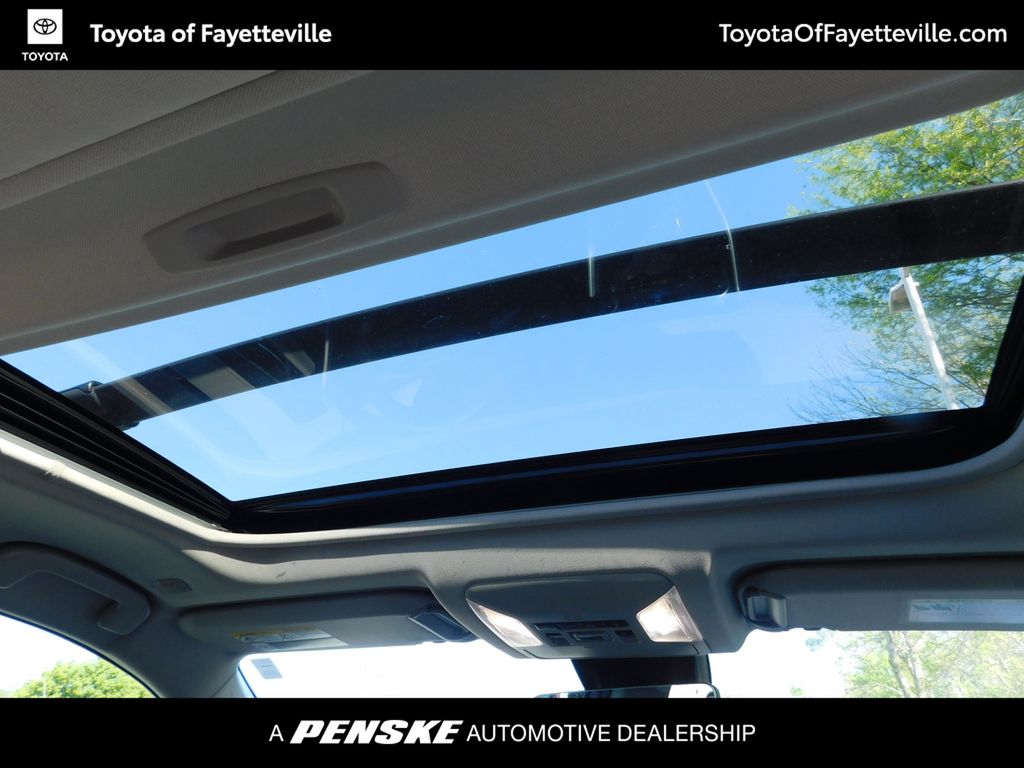 Thumbnail: 2024 Toyota RAV4 - 6