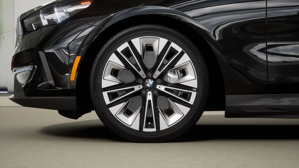 Thumbnail: 2026 BMW i5 - 31