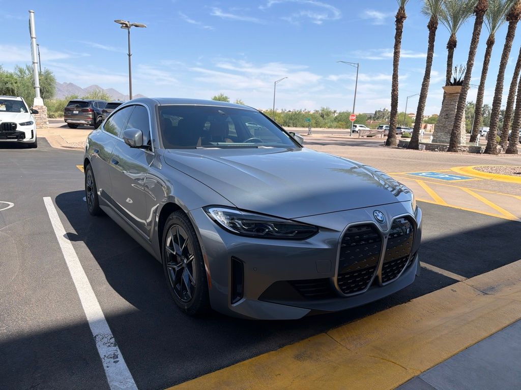Thumbnail: 2023 BMW i4 - 3