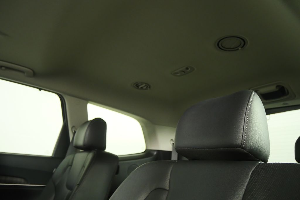 Thumbnail: 2023 Kia Telluride - 16