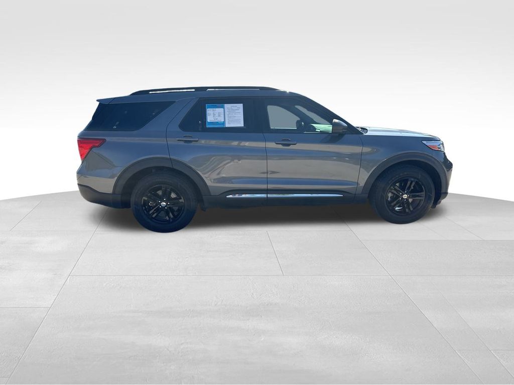 2021 Ford Explorer XLT 9