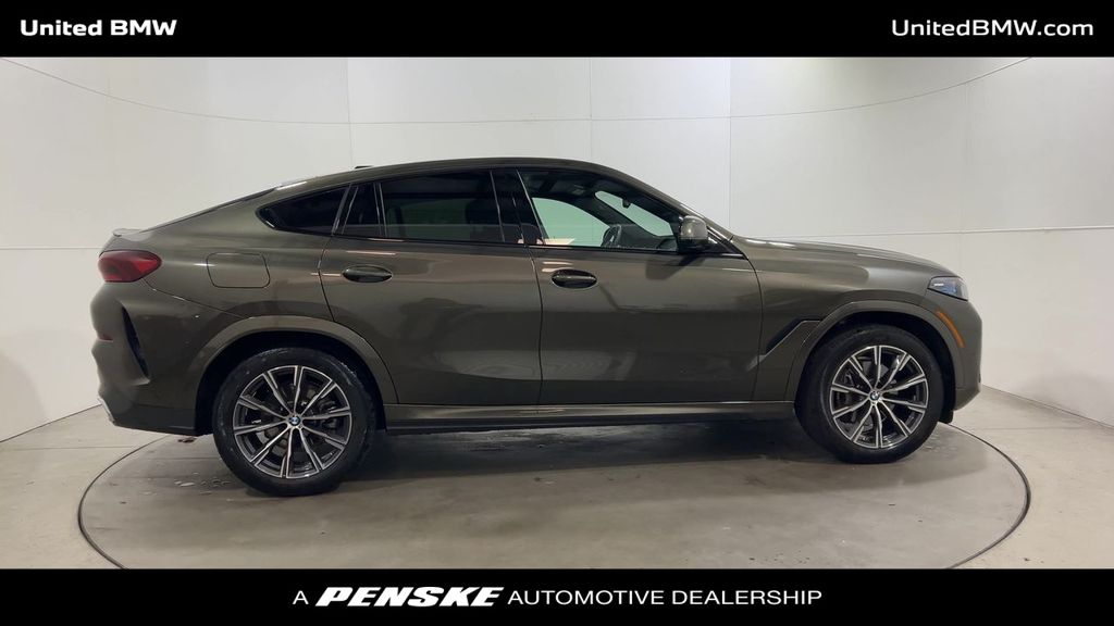 Thumbnail: 2025 BMW X6 - 9