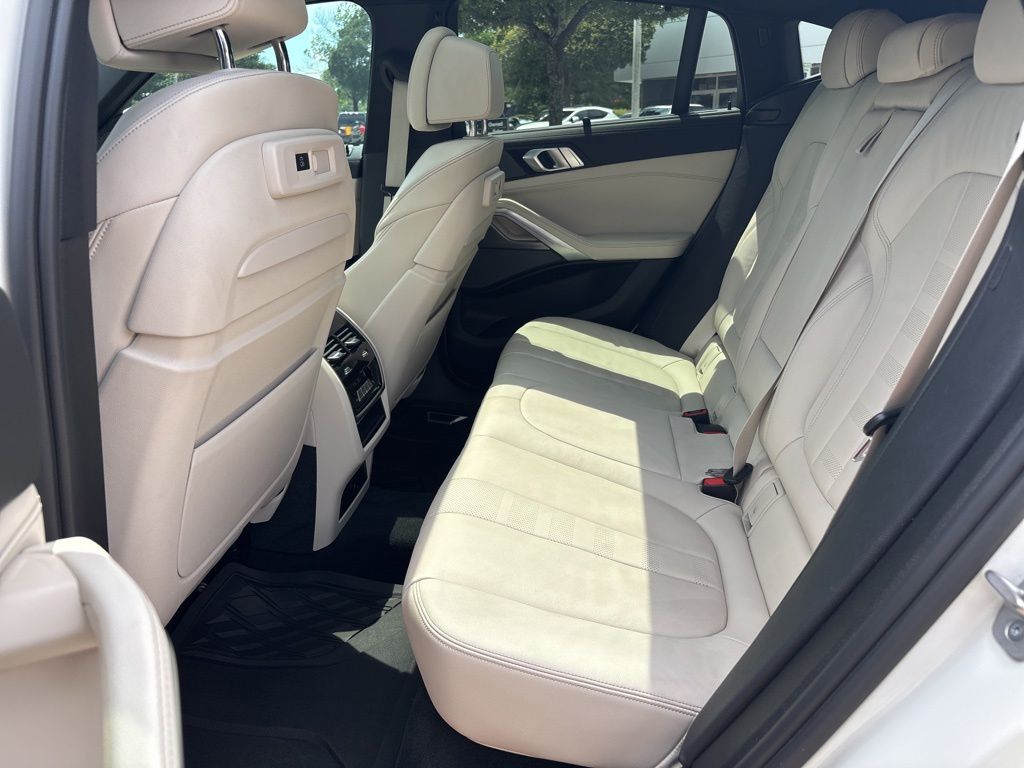 Thumbnail: 2021 BMW X6 - 20