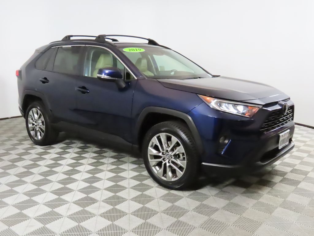 Thumbnail: 2019 Toyota RAV4 - 7