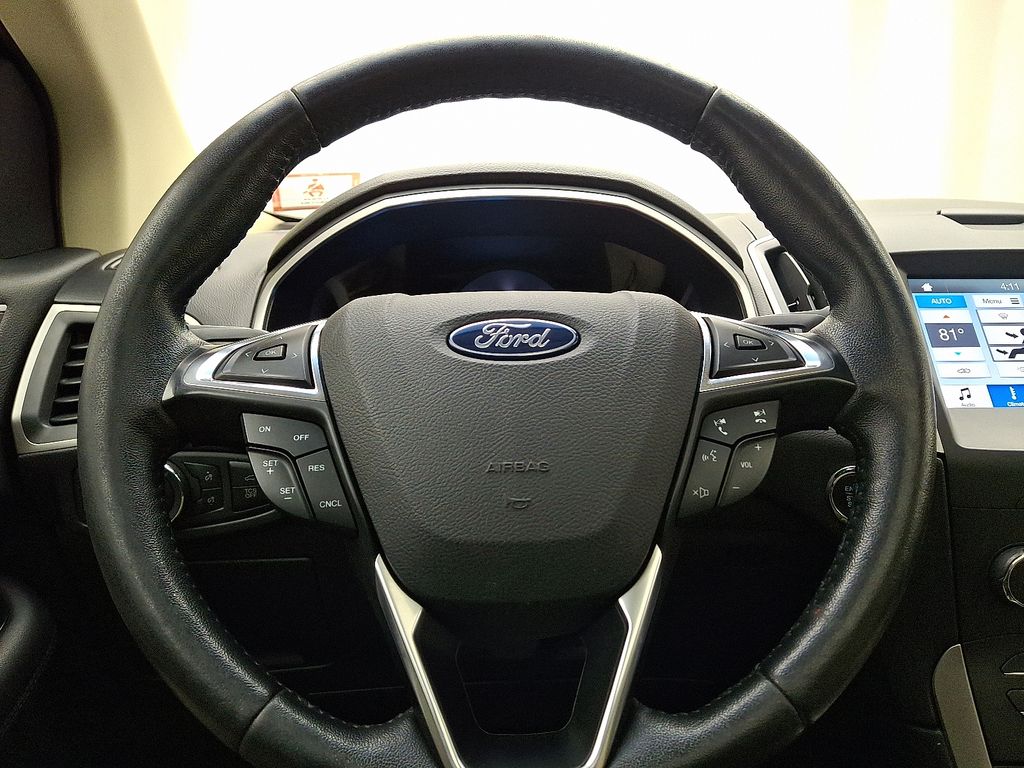 Thumbnail: 2019 Ford Edge - 21