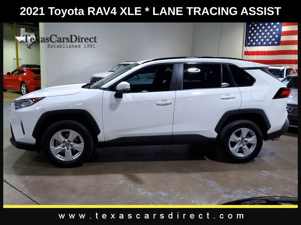 2021 Toyota RAV4 XLE 12