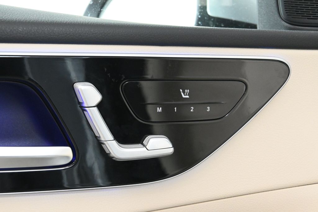 Thumbnail: 2025 Mercedes-Benz C-Class - 30