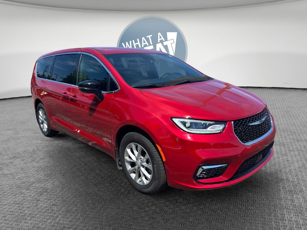 Red Hot Pearlcoat 2025 Chrysler Pacifica Select AWD Minivan All-Wheel Drive 9-Speed Automatic