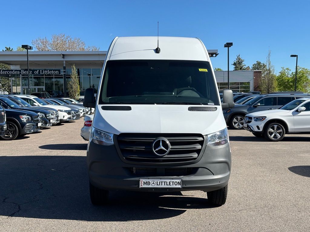 2024 Mercedes-Benz Sprinter 3500 Cargo 144 WB 7