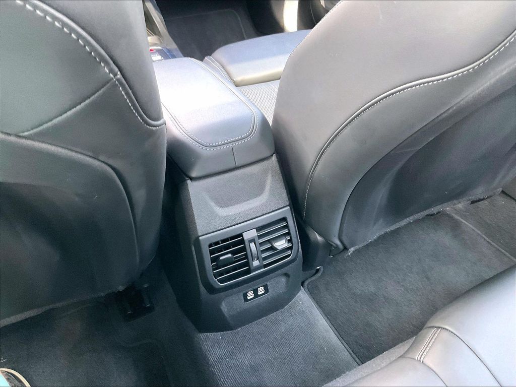 2025 BMW 2 Series — photo 27