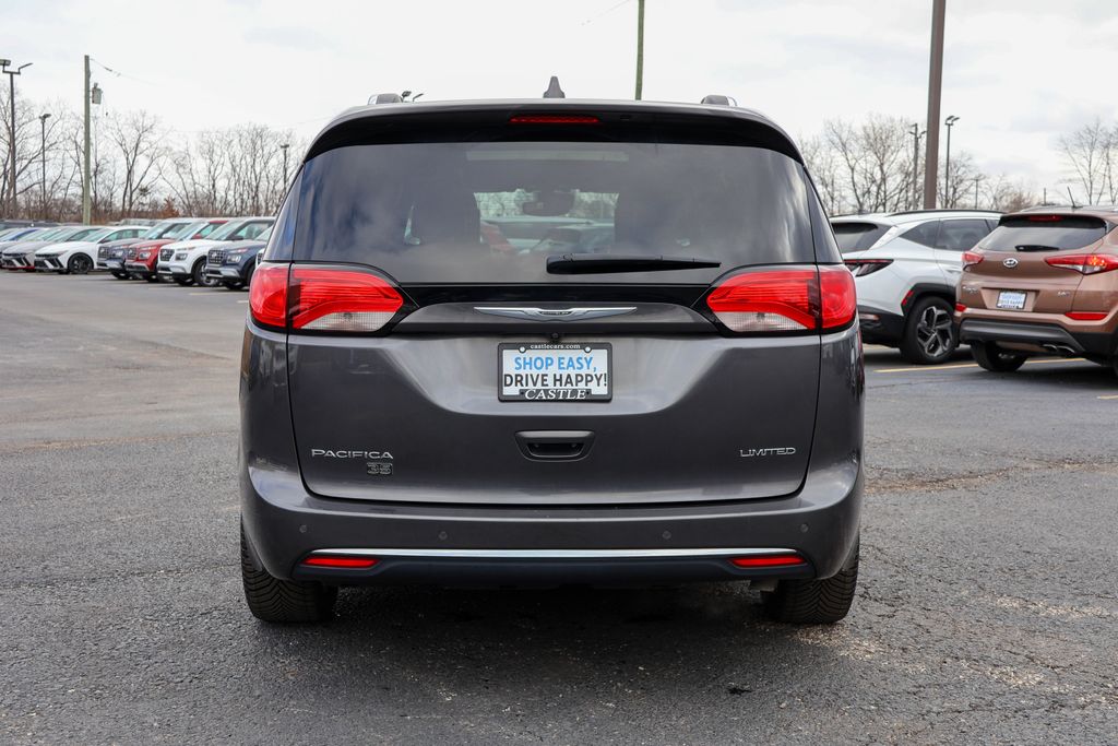 2019 Chrysler Pacifica Limited 10