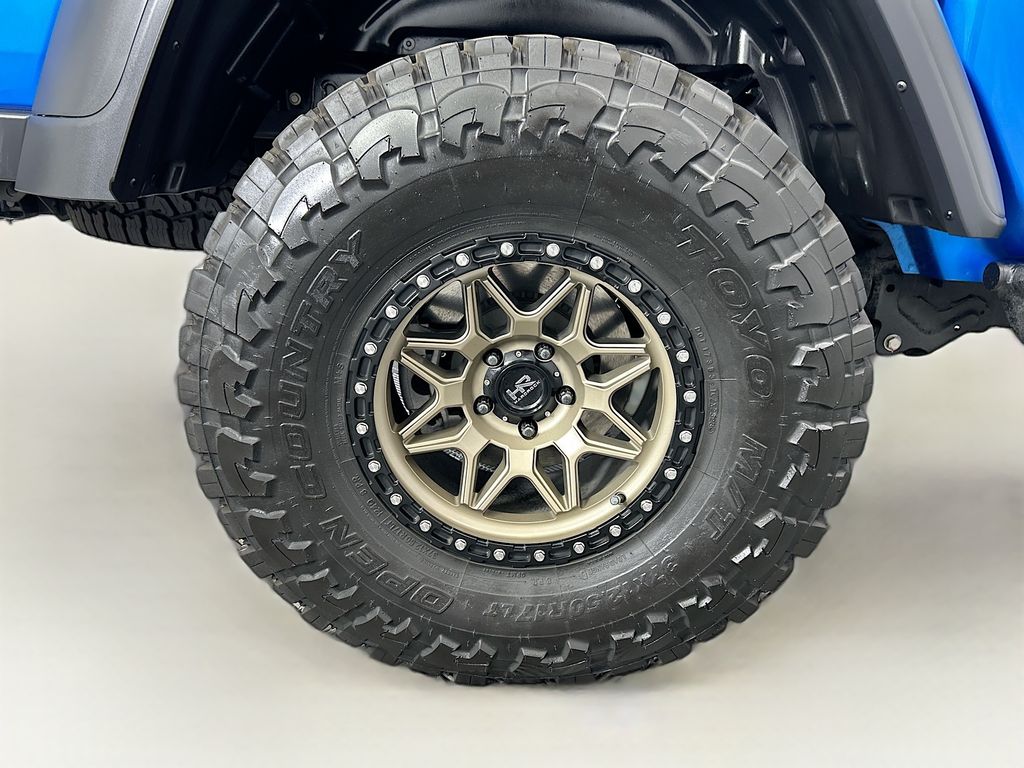 Thumbnail: 2023 Jeep Gladiator - 30