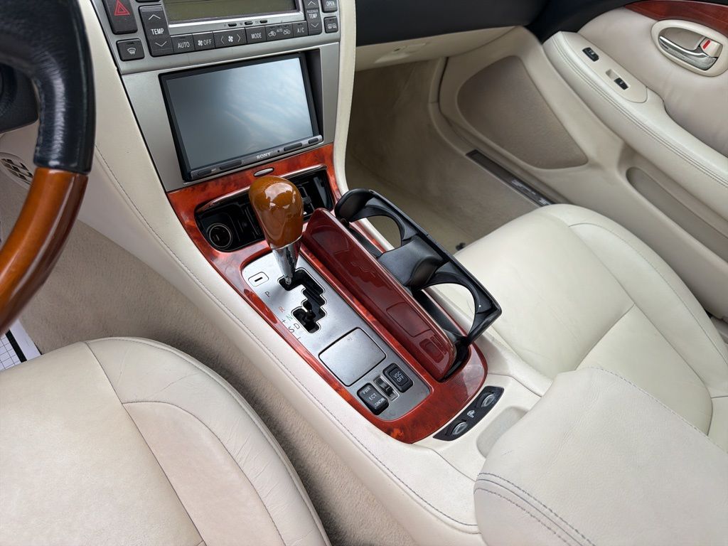 Thumbnail: 2006 Lexus SC - 13