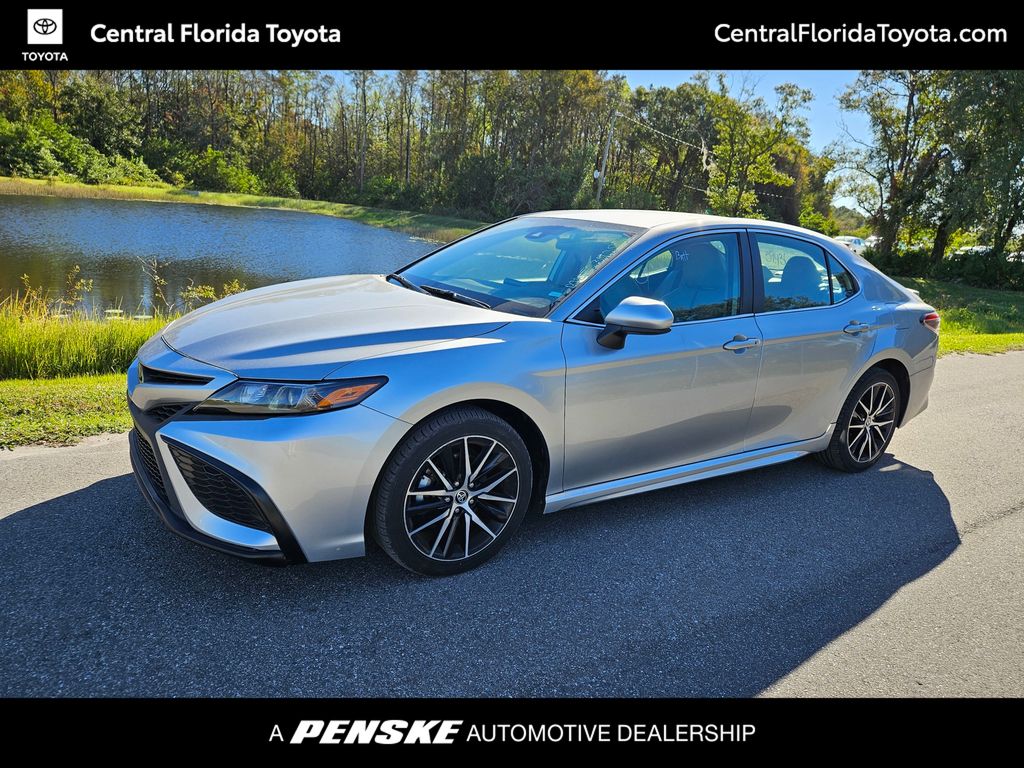 2021 Toyota Camry SE -
                Orlando, FL