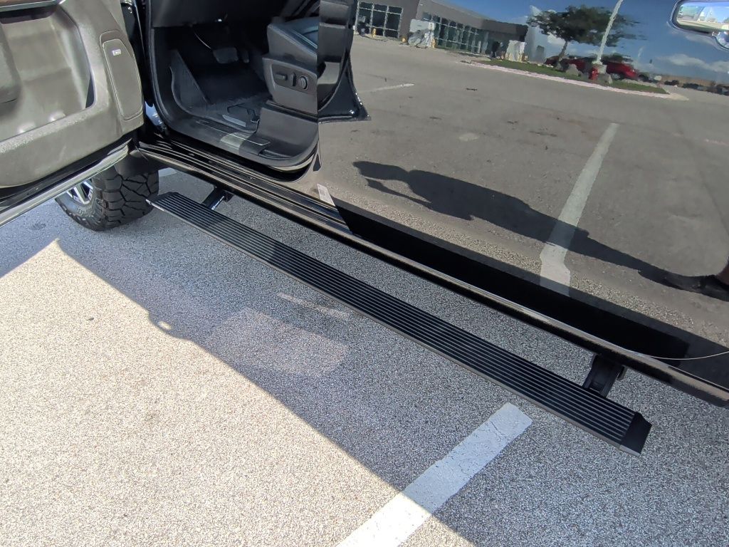 2022 GMC Sierra 2500HD Denali Black at AutoSavvy Houston Northwest