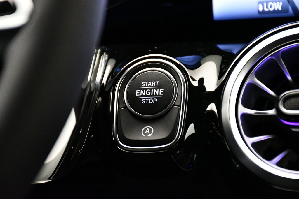 2025 Mercedes-Benz GLA 250 4MATIC 27