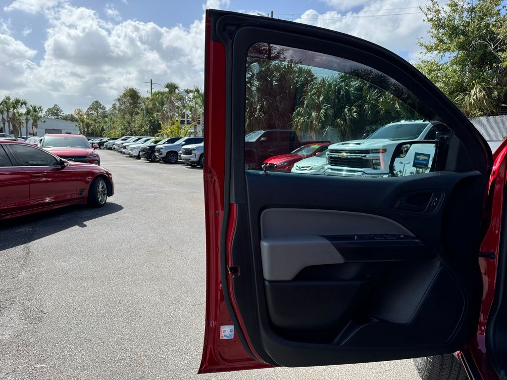 2021 Chevrolet Colorado Work Truck 32