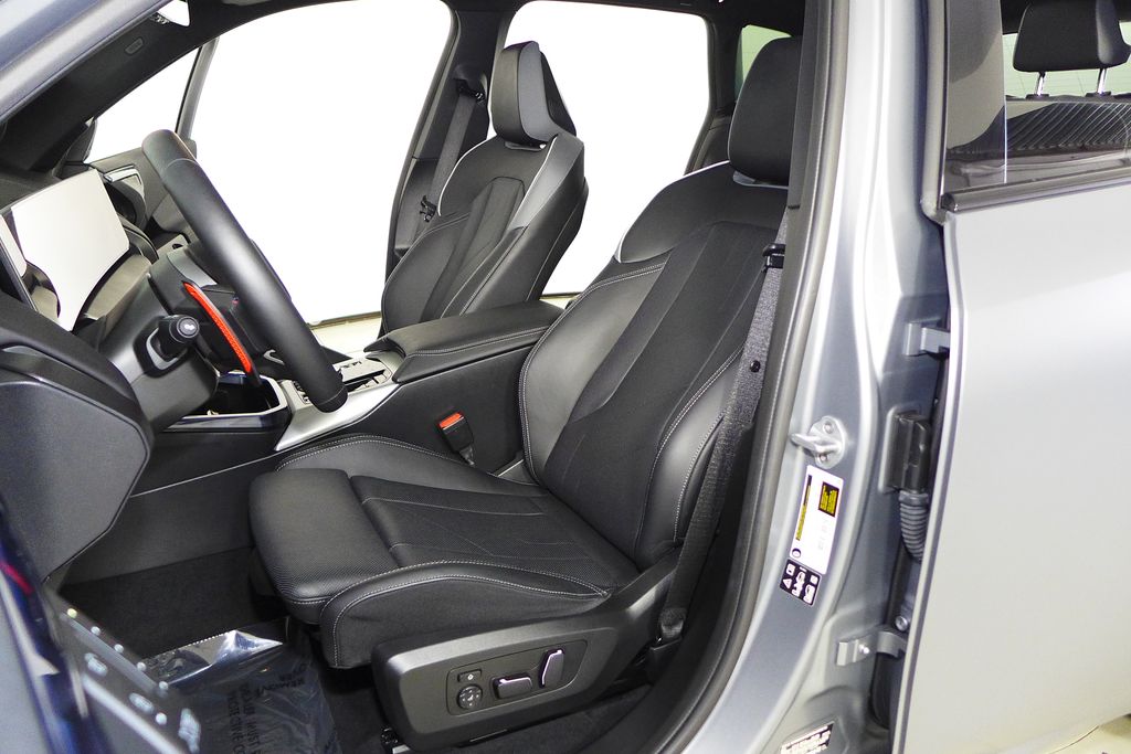 Thumbnail: 2025 BMW X3 - 22