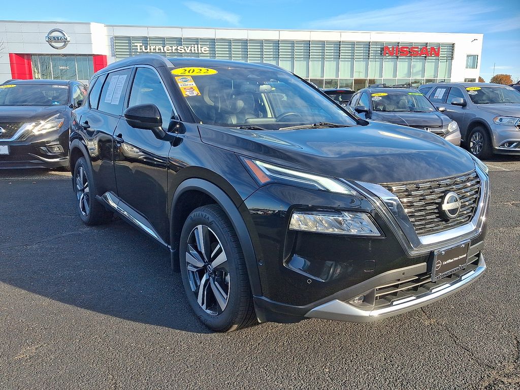 Thumbnail: 2022 Nissan Rogue - 3