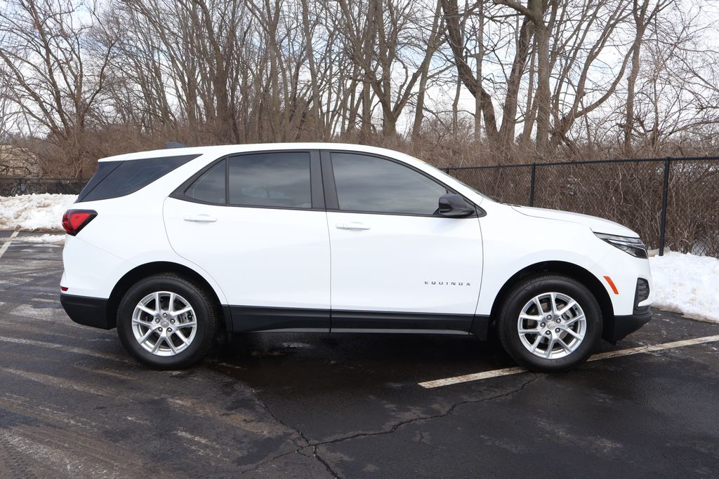 Thumbnail: 2024 Chevrolet Equinox - 12