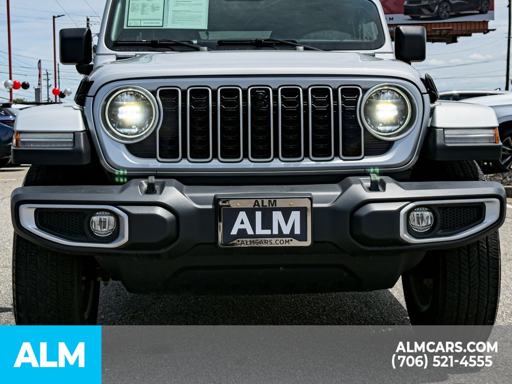 Used 2024 Silver Jeep Sahara image 8