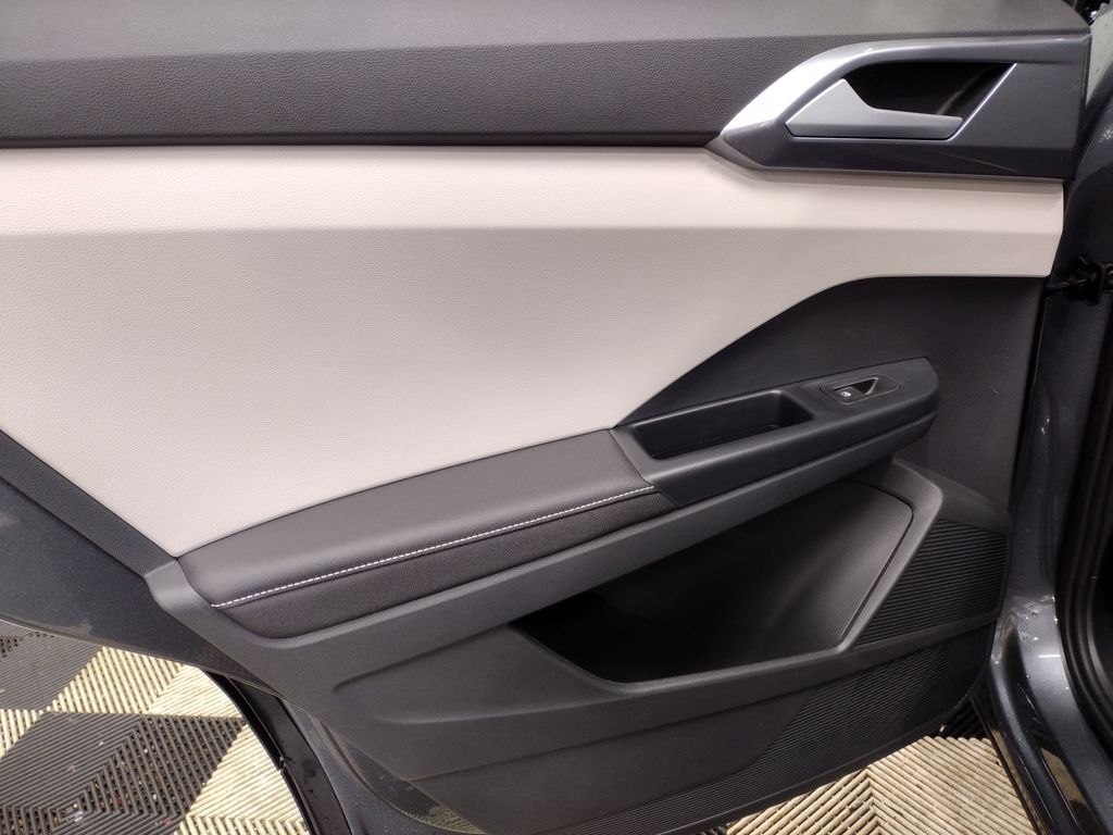 2025 Volkswagen Taos 1.5T SEL