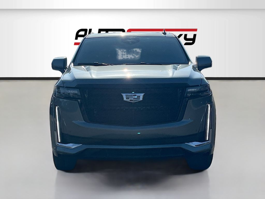 Used 2024 Green Cadillac Sport image 2