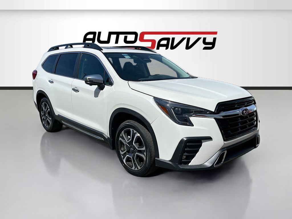 2023 Subaru Ascent Touring's photo