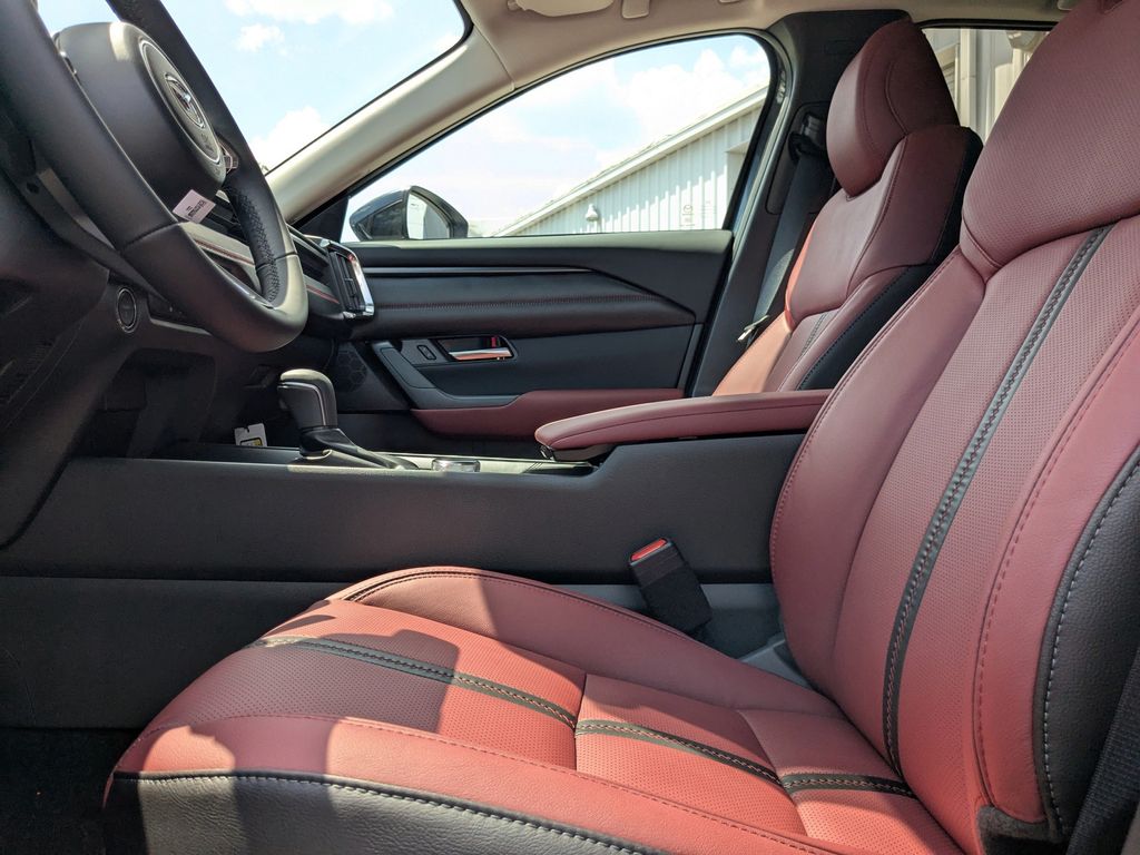 2025 Mazda CX-50 Hybrid Premium Plus