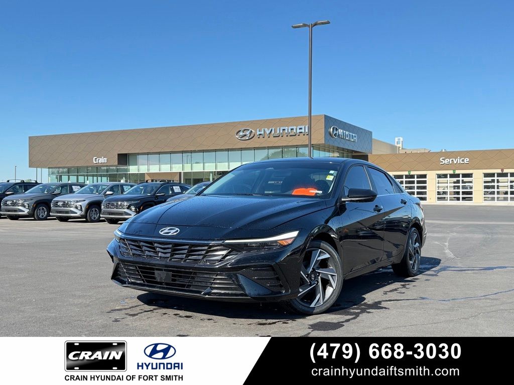 Abyss Black 2024 Hyundai Elantra Sedan Front-Wheel Drive Continuously Variable Transmission