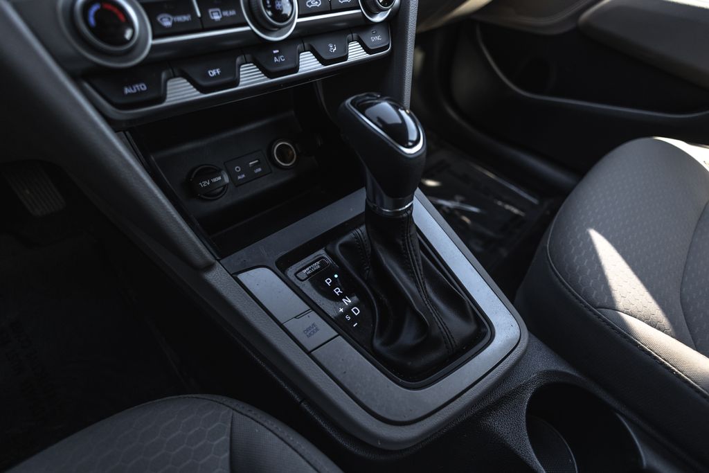2020 Hyundai Elantra SE thumbnail 14