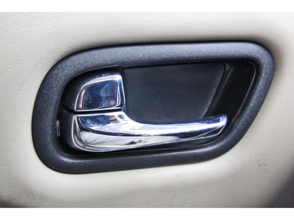 2023 INFINITI QX80 Premium Select White at Legacy Ford