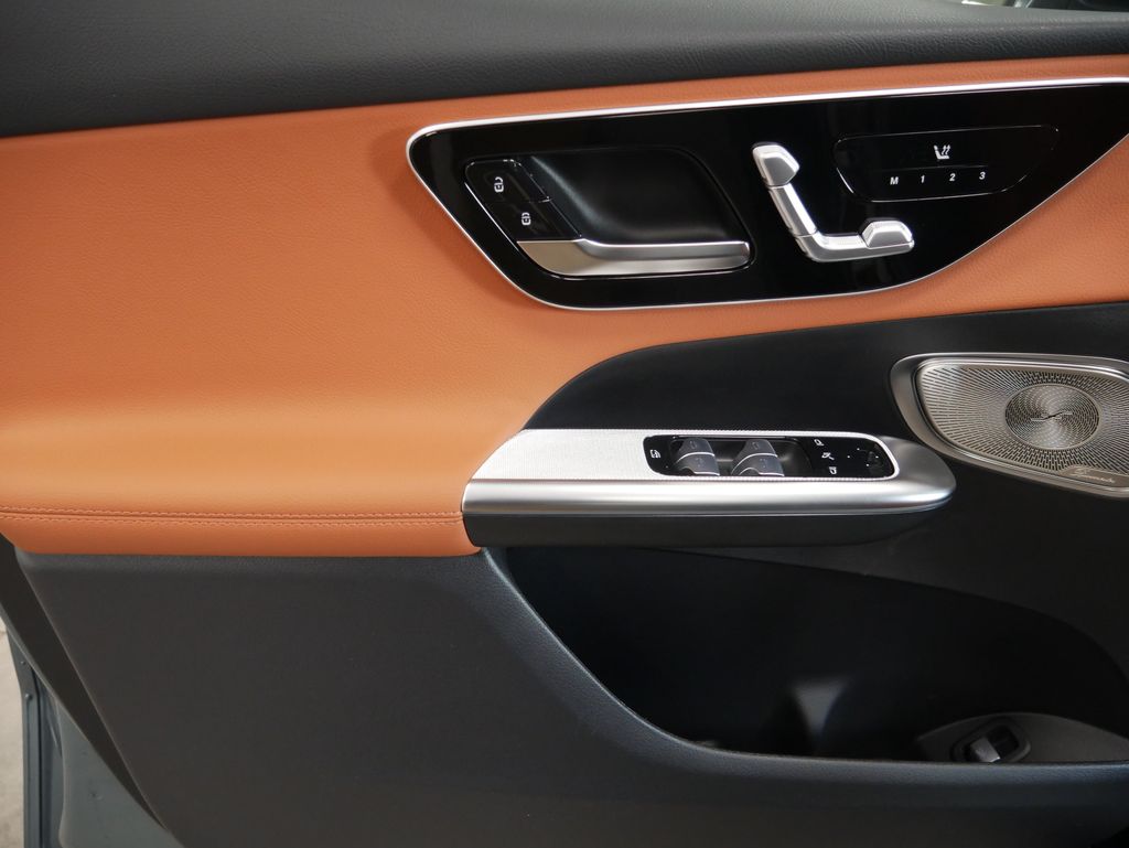 Thumbnail: 2026 Mercedes-Benz GLC - 16