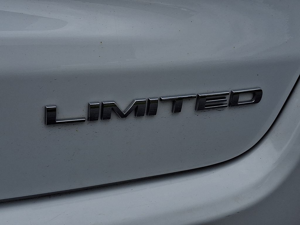 2025 Jeep Compass Limited White at Audi Porsche Sewickley