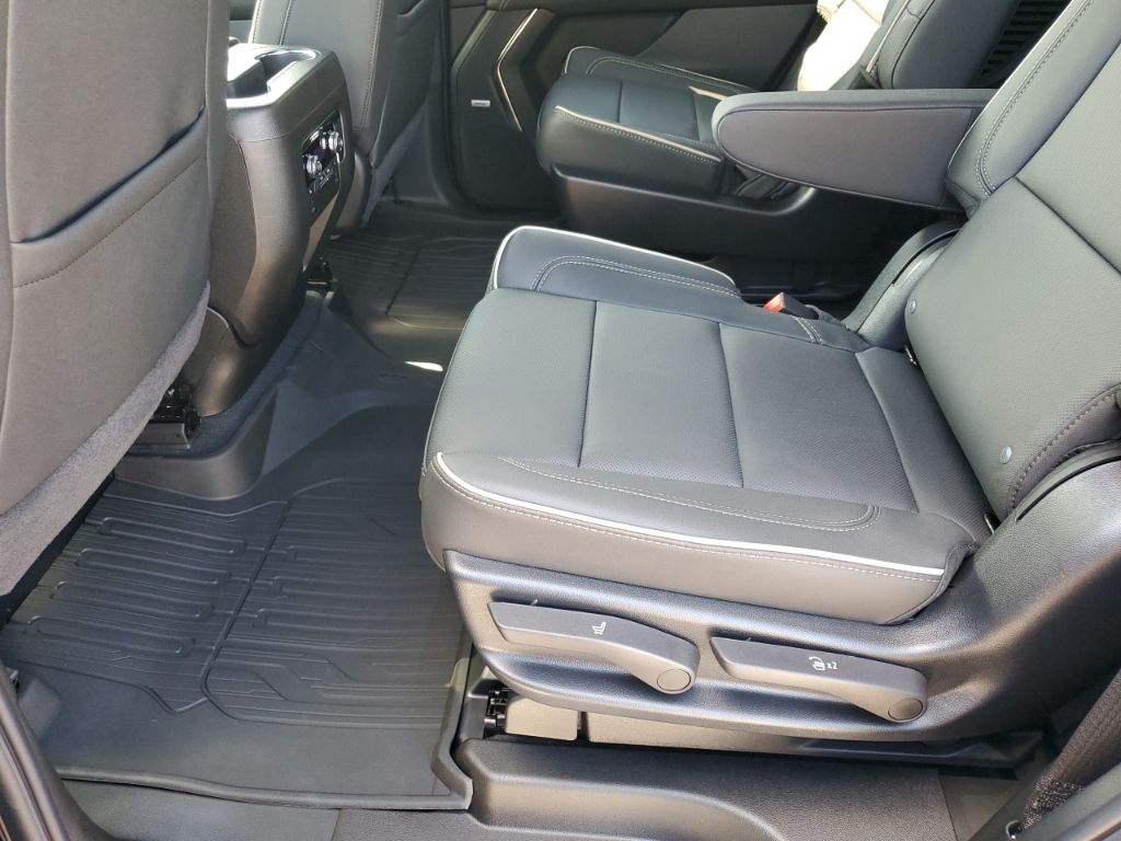New Car 2025 Gmc Yukon  Elevation For Sale In Austin, Texas