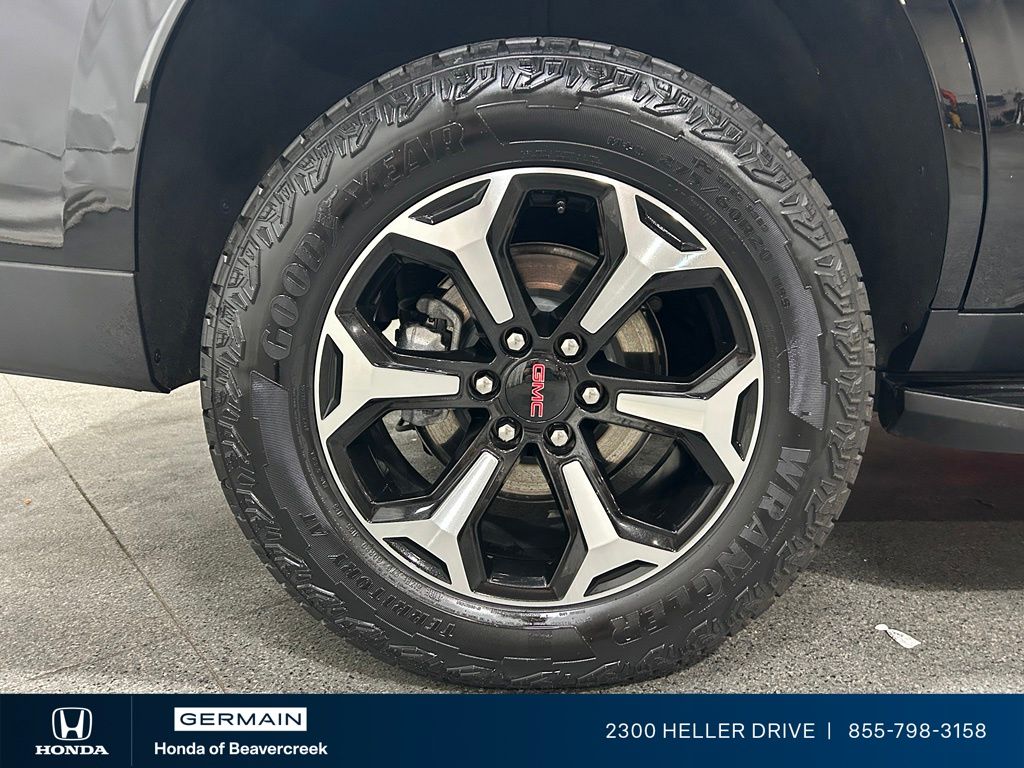 Used 2025 Black GMC AT4 image 10