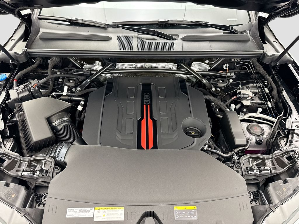 Thumbnail: 2025 Audi SQ5 - 28