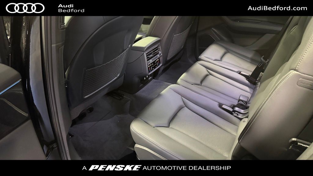 Thumbnail: 2025 Audi Q7 - 18