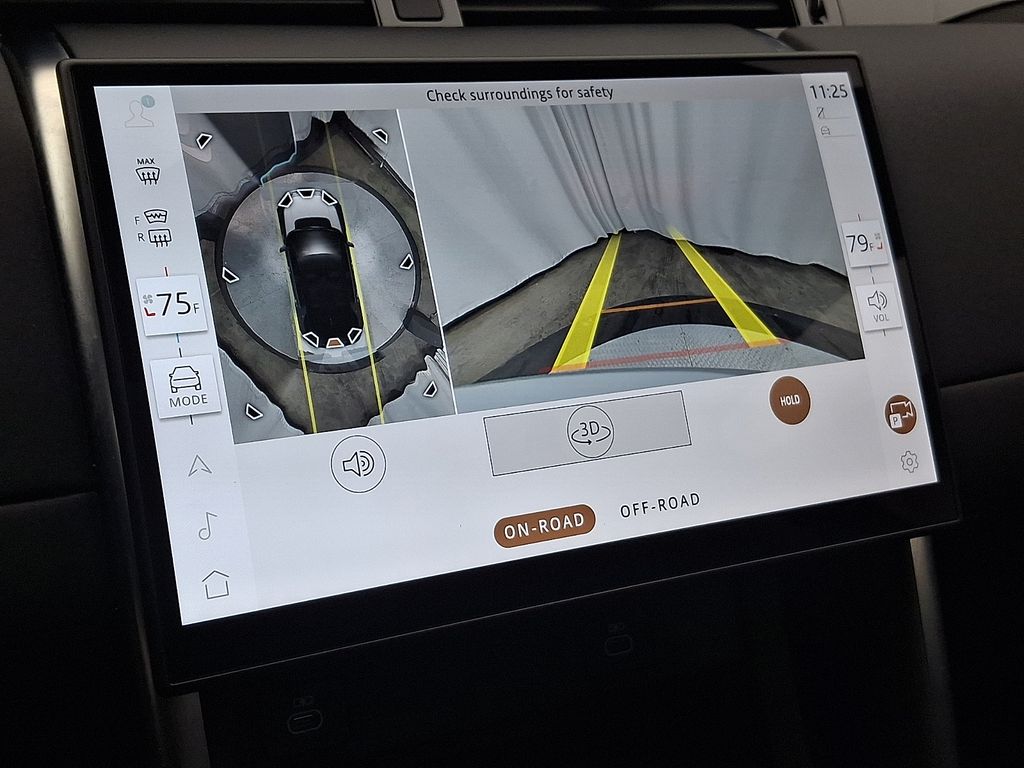 Thumbnail: 2025 Land Rover Discovery Sport - 20