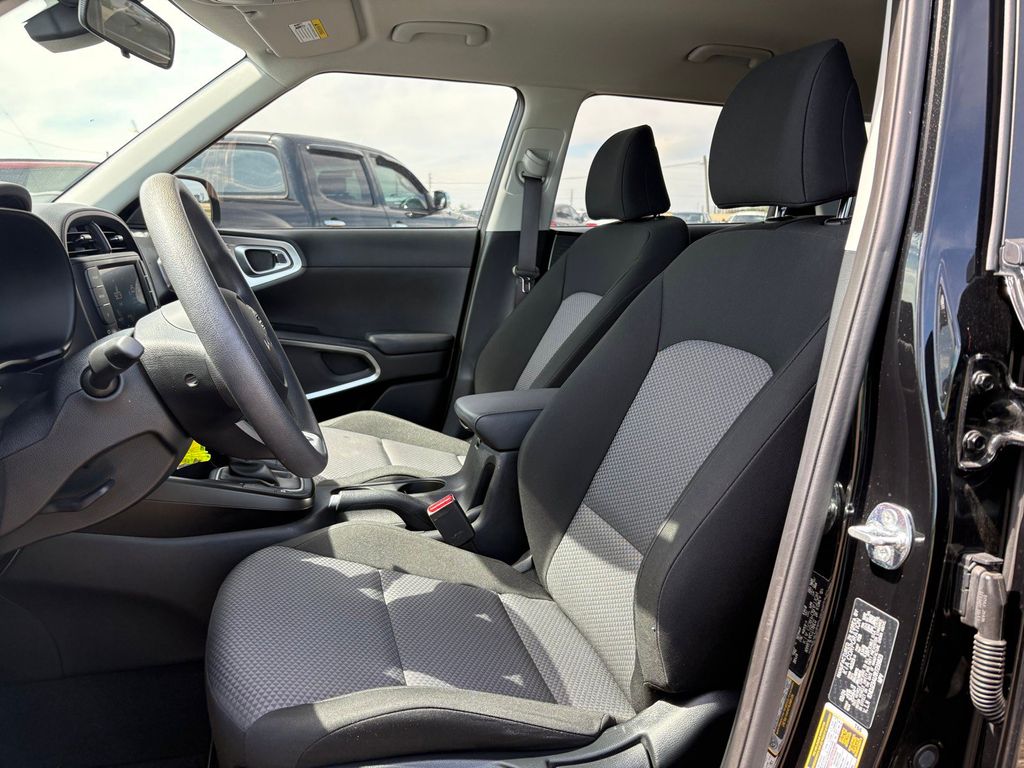 2024 Kia Soul LX - 10