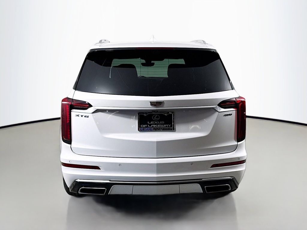 Thumbnail: 2021 Cadillac XT6 - 6