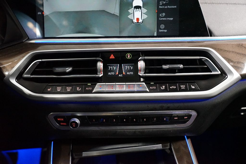 Thumbnail: 2022 BMW X5 - 21