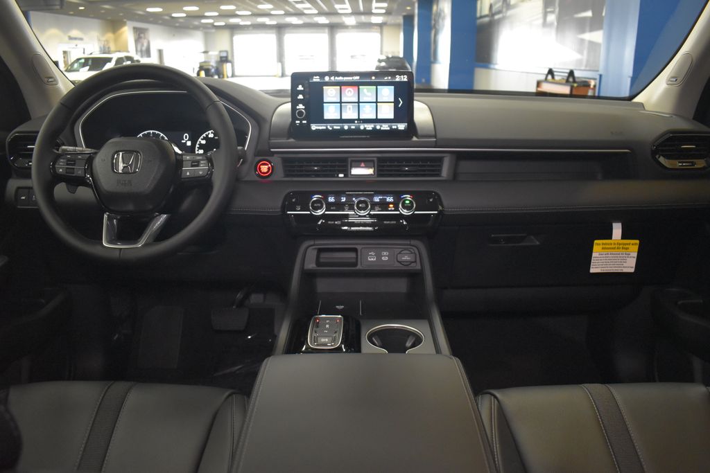 Thumbnail: 2025 Honda Pilot - 10