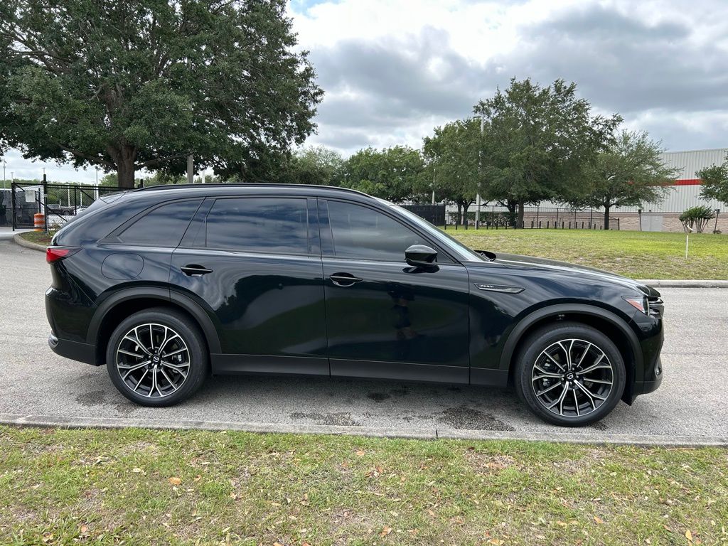 Thumbnail: 2025 Mazda CX-70 - 6