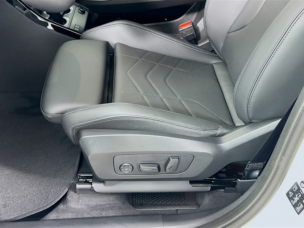 Thumbnail: 2026 BMW X1 - 21