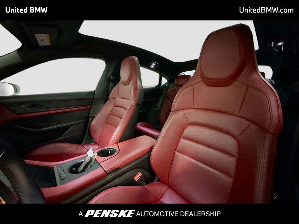 Thumbnail: 2022 Porsche Taycan - 5